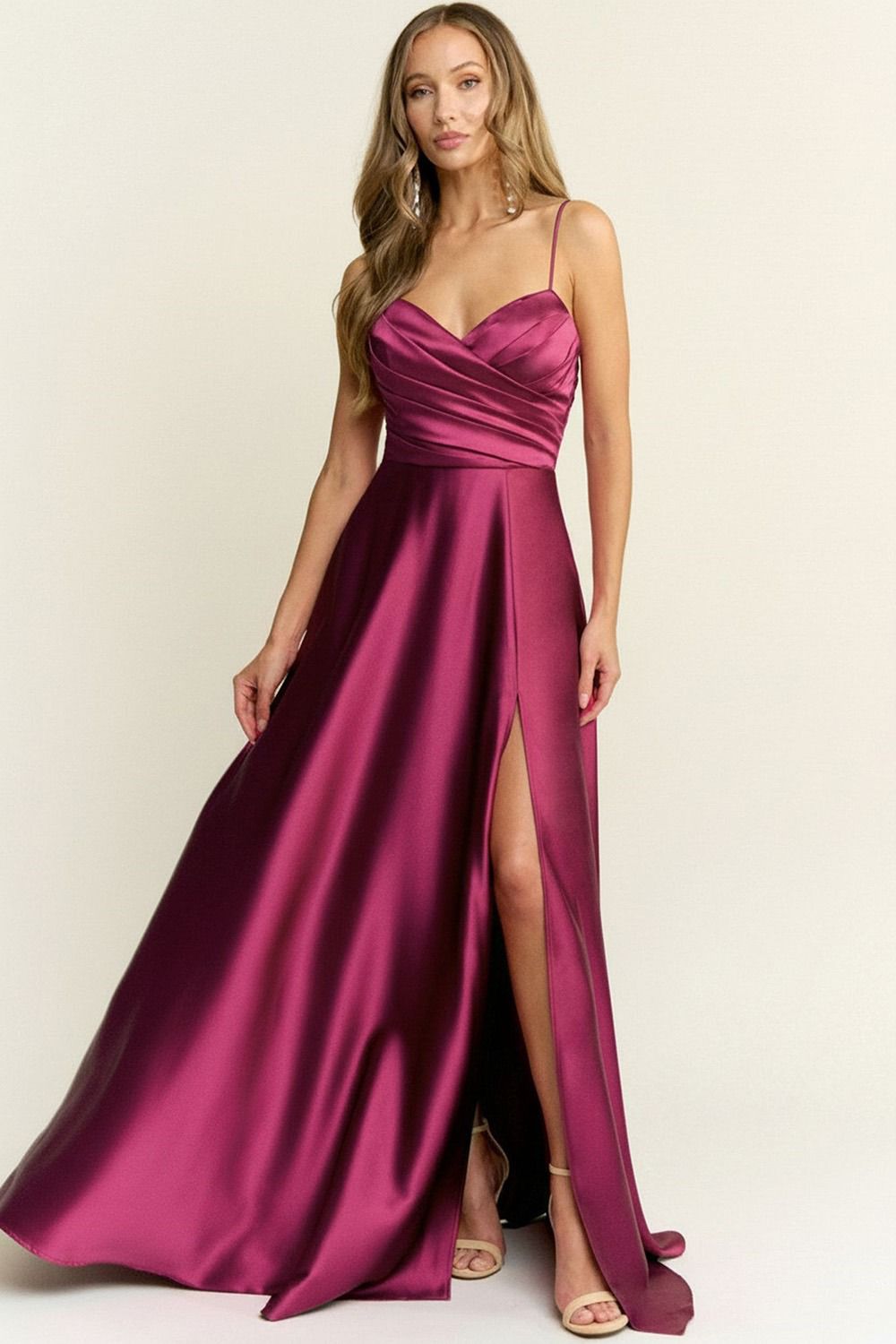 VESTIDO LARGO STRAPLESS CORTE CORAZON CON DETALLE DRAPEADO MF22972