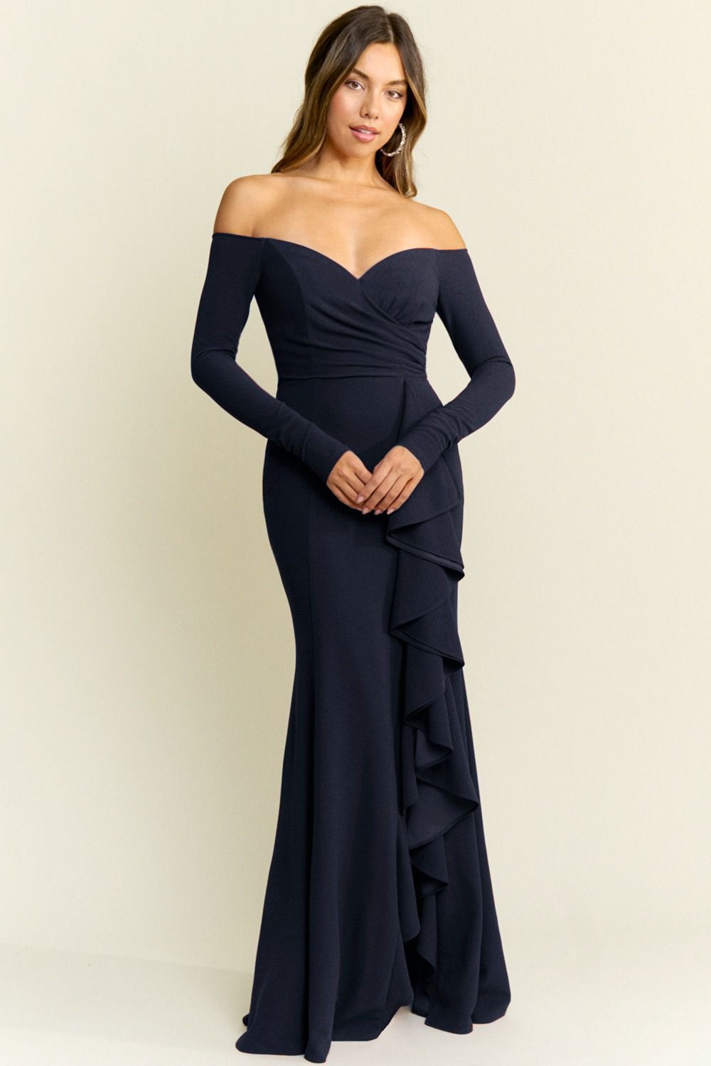 VESTIDO LARGO CON MANGA CORTE CORAZON MF22087
