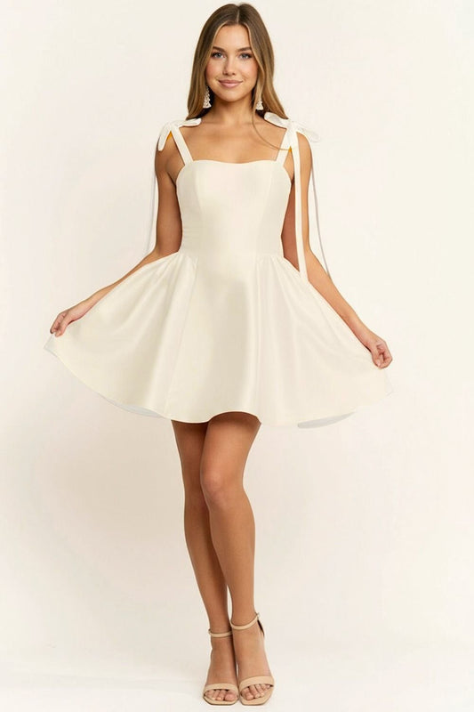 VESTIDO CORTO ACAMPANADO MF23036